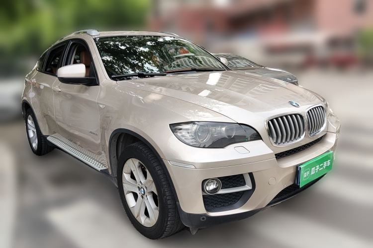 Used BMW X6 2012 xDrive35i Front Right 45 Deg