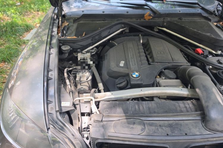 Used BMW X6 2012 xDrive35i Engine Bay Right