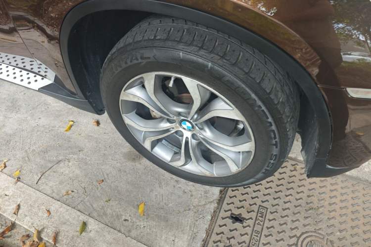 Used BMW X6 2012 xDrive35i Right Front Wheel Hub