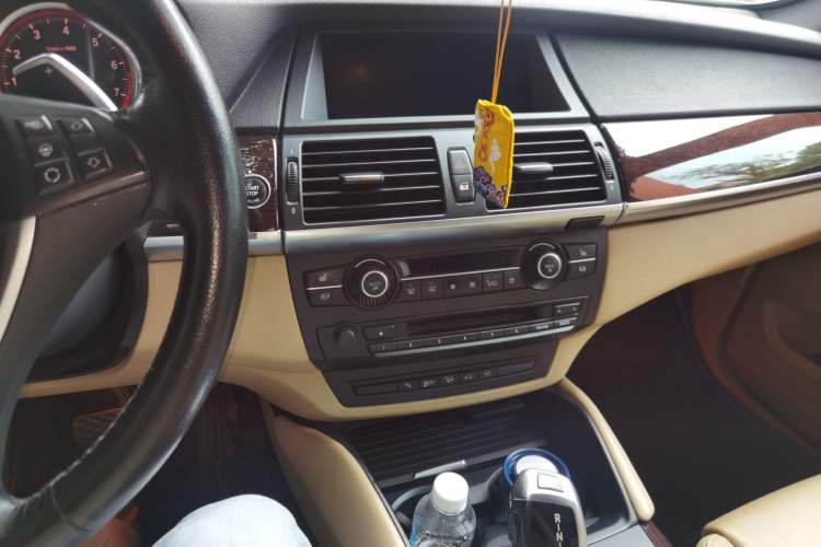 Used BMW X6 2012 xDrive35i Audio And AC Panel