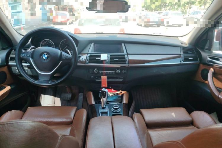 Used BMW X6 2012 xDrive35i Center Console
