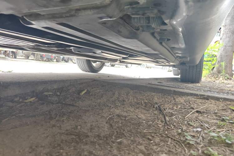 Used BMW X6 2012 xDrive35i U.S. specification Chassis Front Left