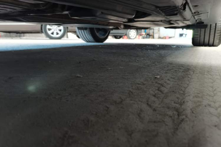 Used BMW X6  Chassis Front Left