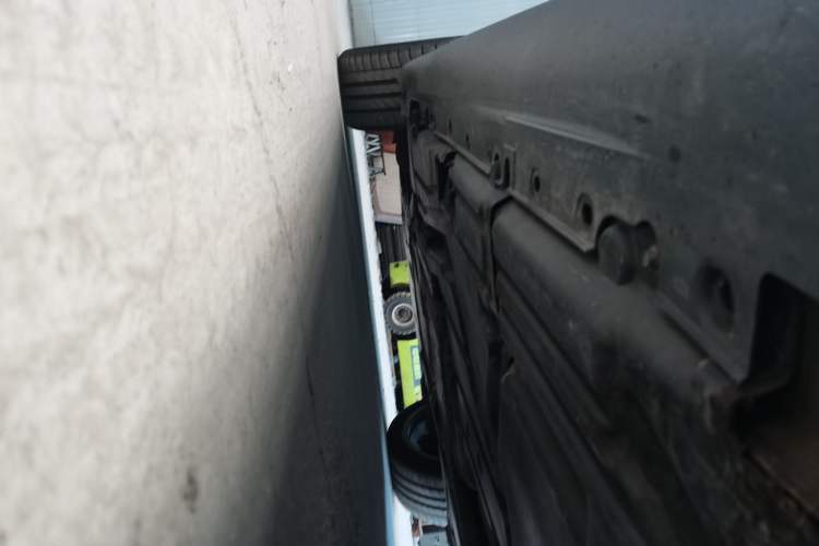 Used BMW X6  Chassis Rear Left