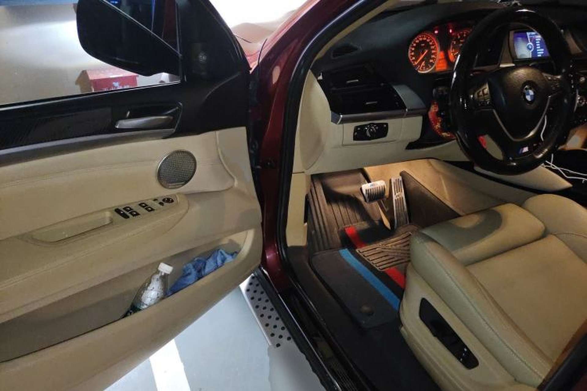 Used BMW X6 2012 xDrive35i Middle East version 5-seater Driver Seat