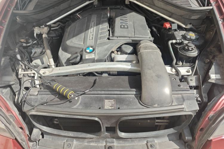Used BMW X6 2012 xDrive35i Engine Bay