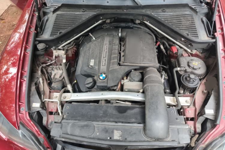 Used BMW X6 2012 xDrive35i Engine Bay