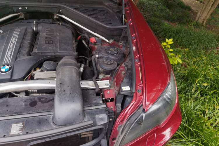 Used BMW X6 2012 xDrive35i Engine Bay Left