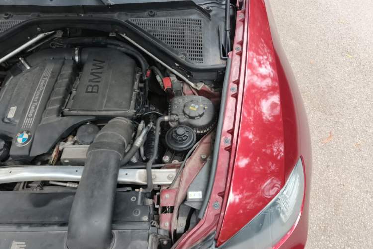 Used BMW X6 2012 xDrive35i Engine Bay Left