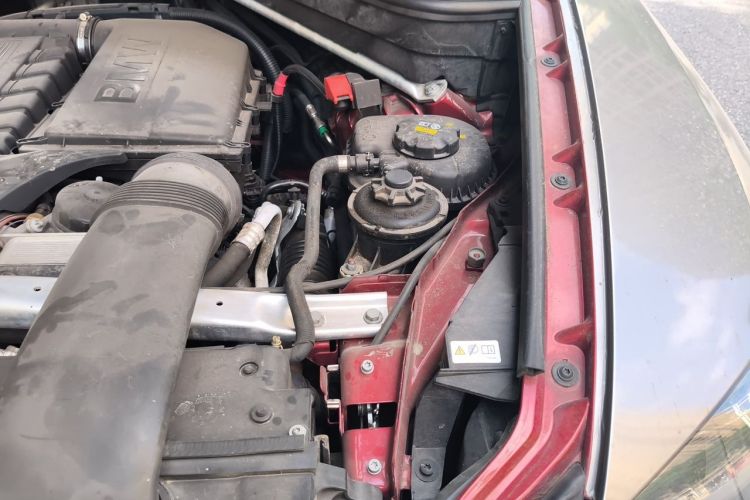 Used BMW X6 2012 xDrive35i Engine Bay Left