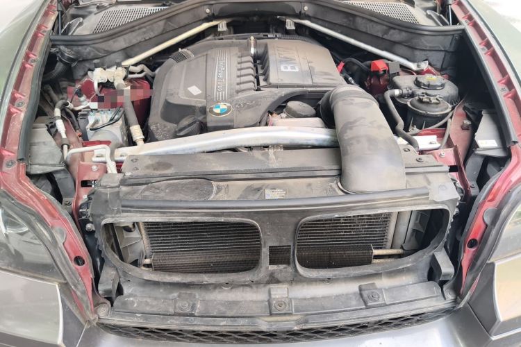 Used BMW X6 2012 xDrive35i Engine Bay