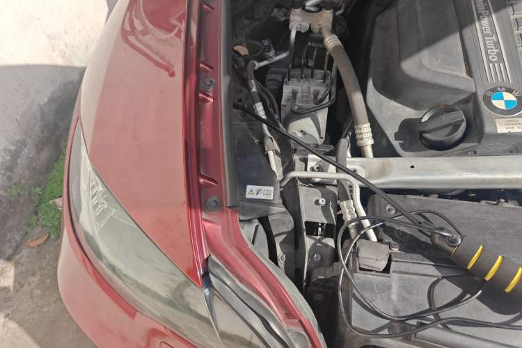 Used BMW X6 2012 xDrive35i Engine Bay Right