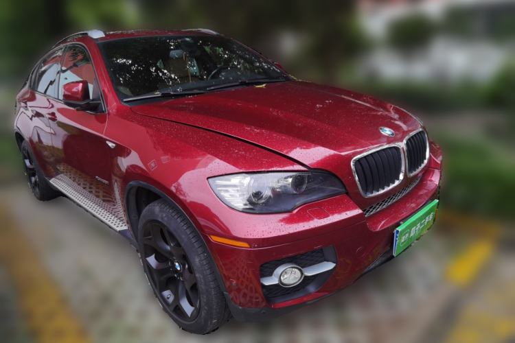 Used BMW X6 2012 xDrive35i Front Right 45 Deg