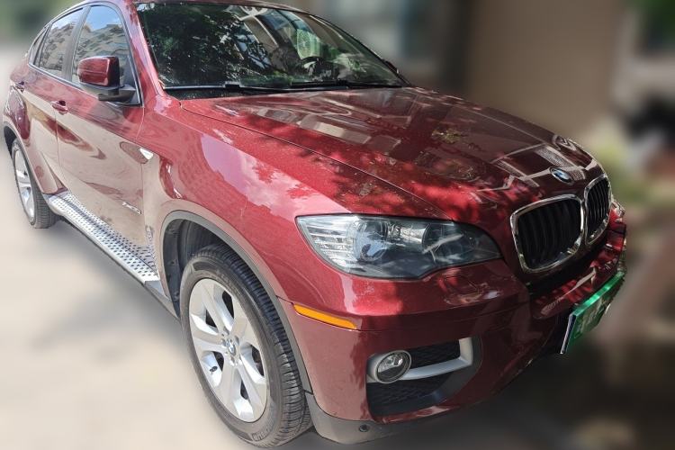 Used BMW X6 2012 xDrive35i U.S. specification Front Right 45 Deg