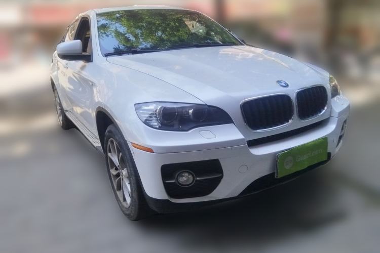 Used BMW X6 2012 xDrive35i U.S. specification Front Right 45 Deg