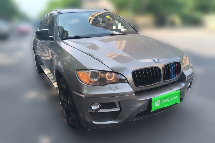 Used BMW X6 2012 xDrive35i Front Right 45 Deg