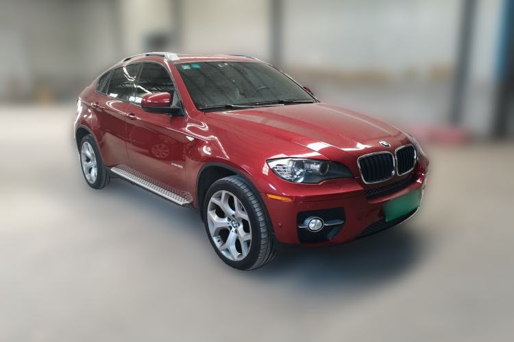 Used BMW X6  Front Right 45 Deg