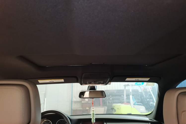 Used BMW X6  Headliner