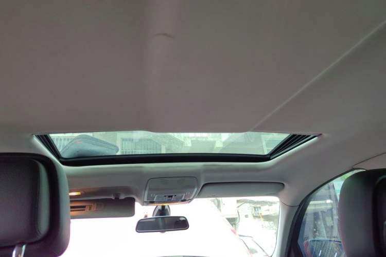 Used BMW X6 2012 xDrive35i Headliner