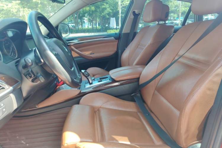 Used BMW X6 2012 xDrive35i Left Front Seat