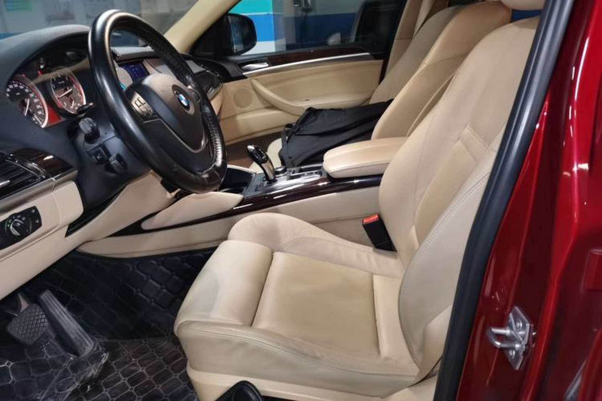Used BMW X6 2012 xDrive35i Left Front Seat