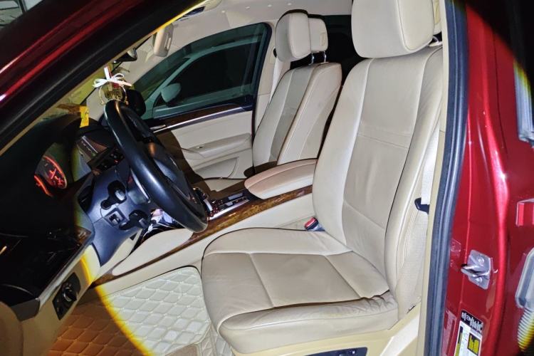 Used BMW X6 2012 xDrive35i Left Front Seat
