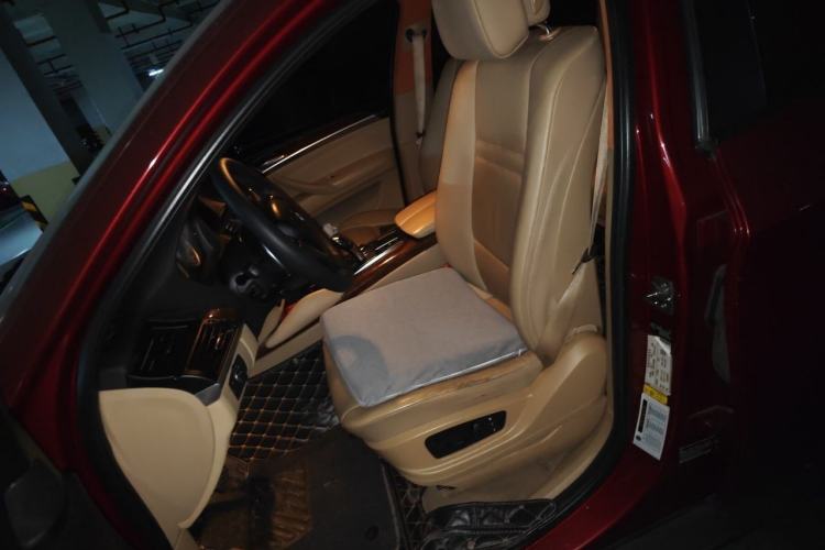Used BMW X6  Left Front Seat