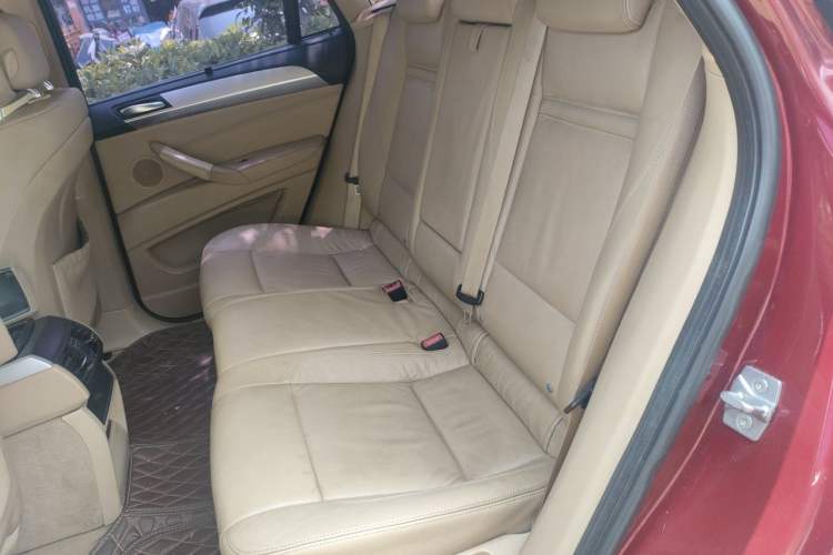 Used BMW X6 2012 xDrive35i U.S. specification Left Rear Seat
