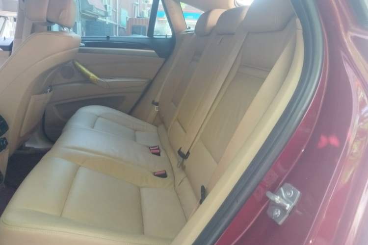 Used BMW X6 2012 xDrive35i U.S. specification Left Rear Seat