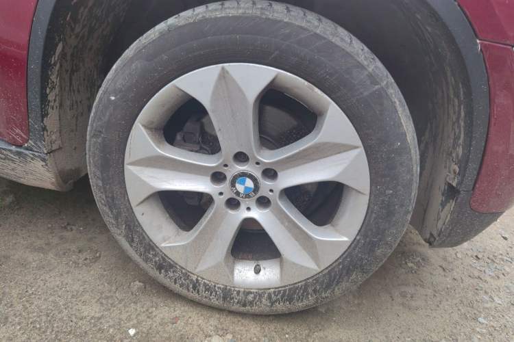 Used BMW X6 2012 xDrive35i Right Front Wheel Hub