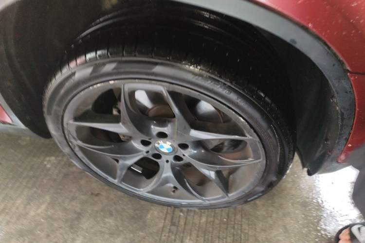 Used BMW X6 2012 xDrive35i Right Front Wheel Hub