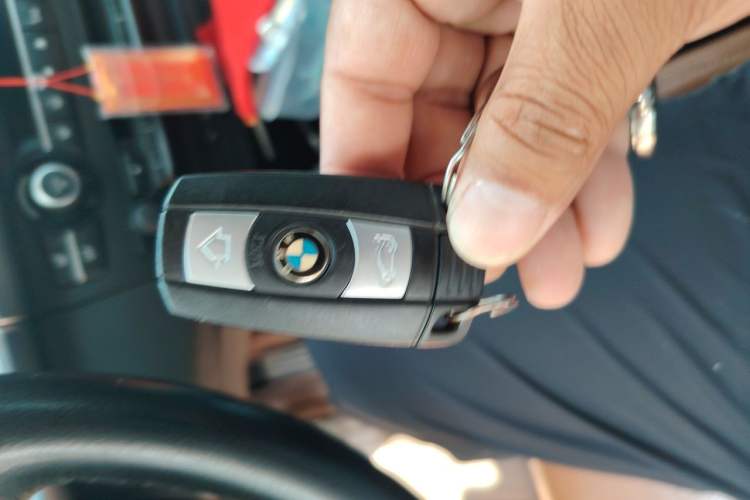 Used BMW X6 2012 xDrive35i Vehicle Key