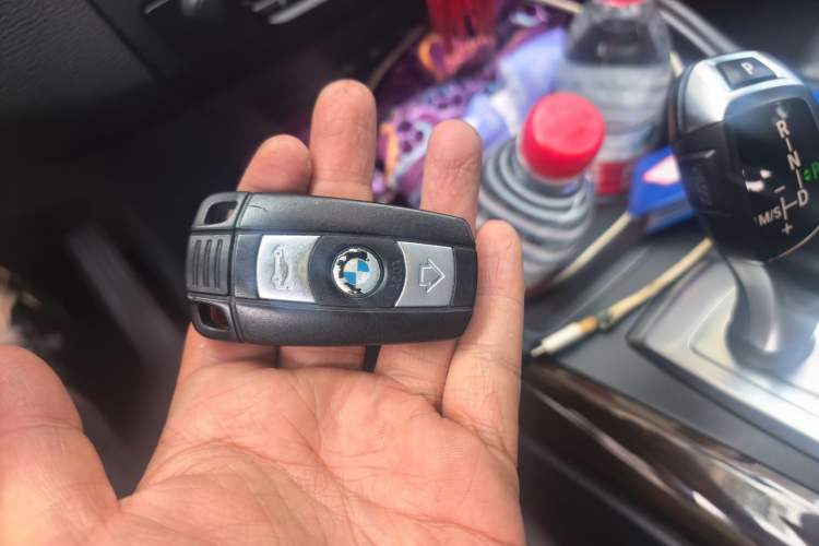 Used BMW X6 2012 xDrive35i Vehicle Key