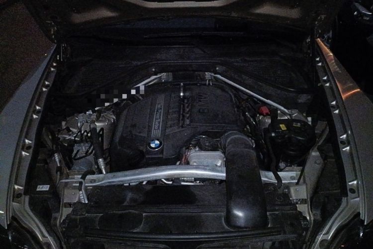 Used BMW X6 2012 xDrive35i Engine Bay