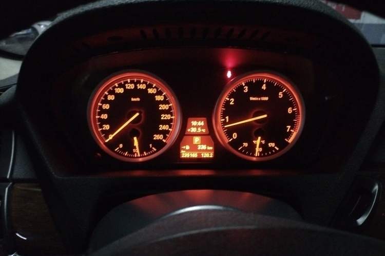 Used BMW X6 2012 xDrive35i Instrument Cluster