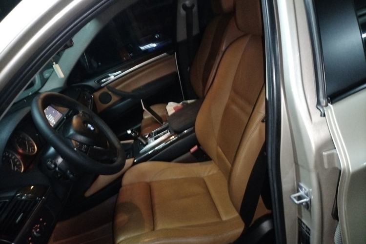 Used BMW X6 2012 xDrive35i Left Front Seat
