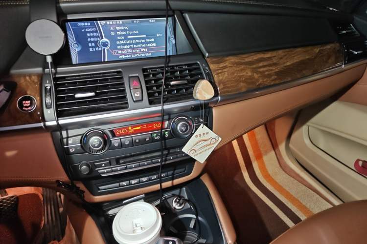 Used BMW X6  Audio And AC Panel