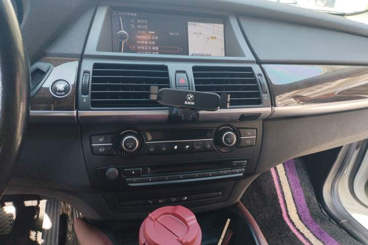 Used BMW X6 2012 xDrive35i Audio And AC Panel