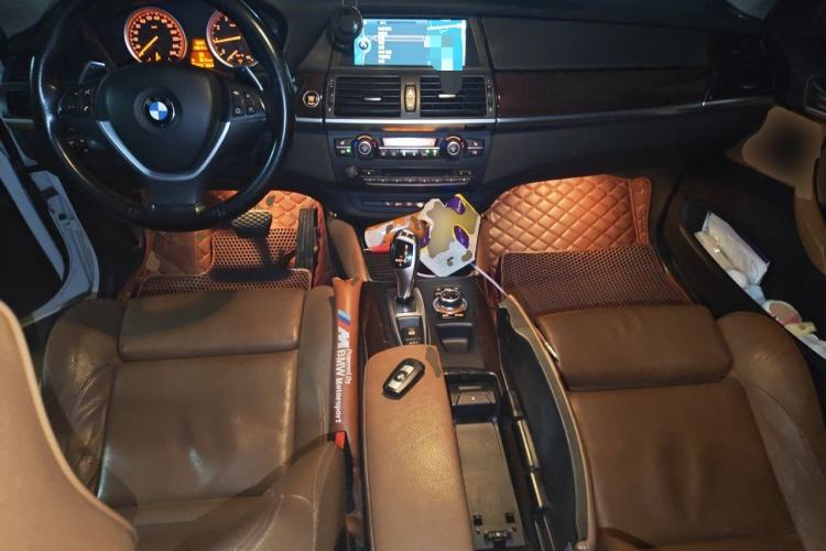 Used BMW X6 2012 xDrive35i Center Console