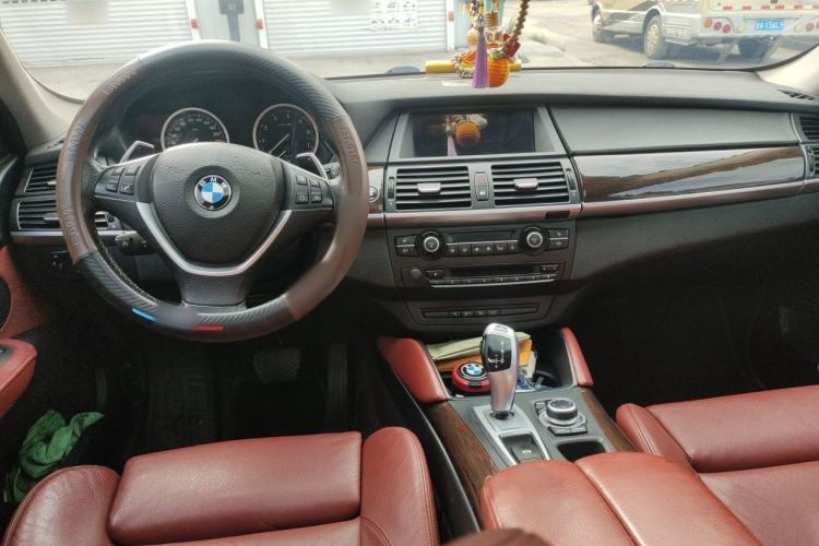 Used BMW X6 2012 xDrive35i Center Console