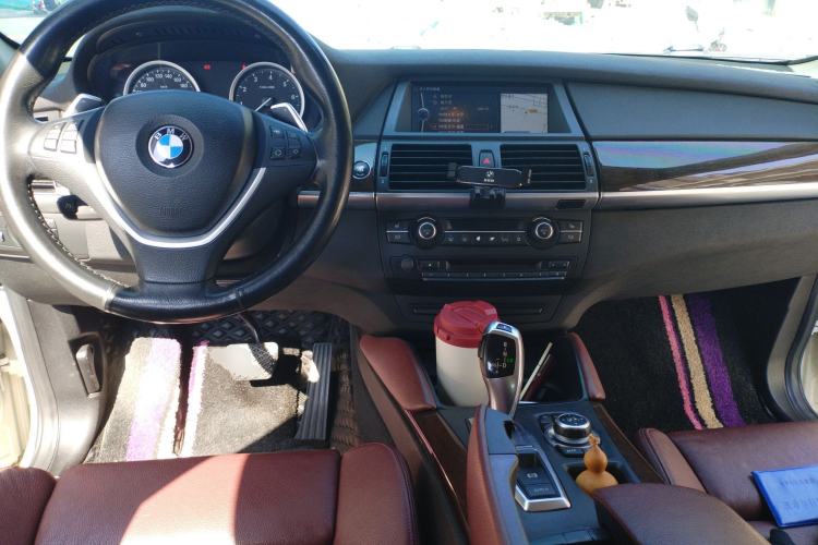Used BMW X6 2012 xDrive35i Center Console