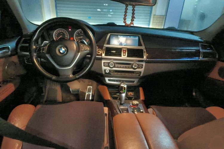 Used BMW X6 2012 xDrive35i Center Console