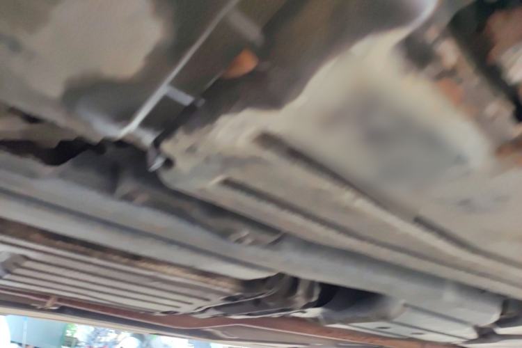 Used BMW X6  Chassis Front Left