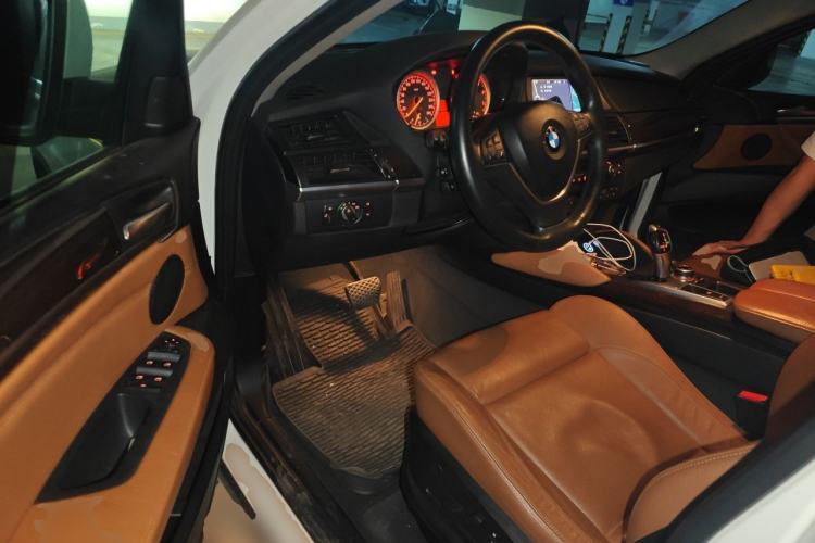 Used BMW X6 2012 xDrive35i Driver Seat