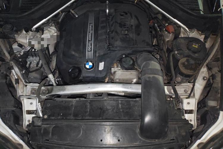 Used BMW X6 2012 xDrive35i Engine Bay