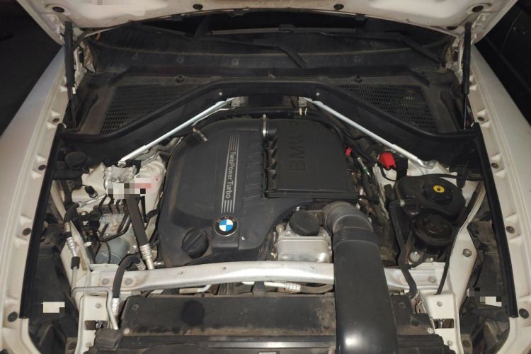 Used BMW X6 2012 xDrive35i Engine Bay