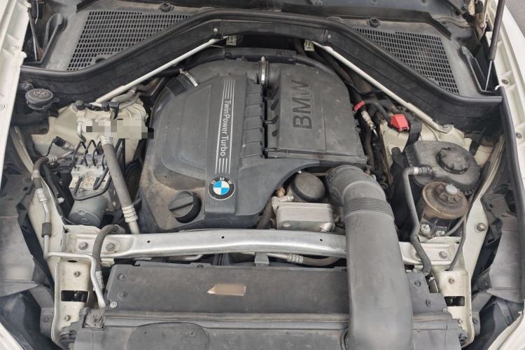 Used BMW X6 2012 xDrive35i Engine Bay