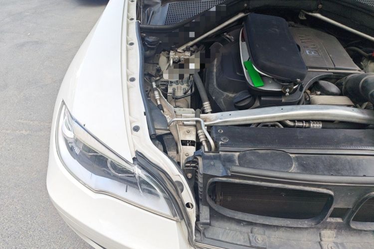 Used BMW X6  Engine Bay Right
