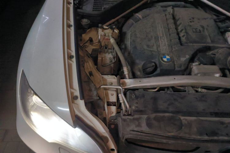 Used BMW X6 2012 xDrive35i Engine Bay Right