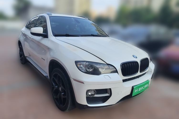 Used BMW X6 2012 xDrive35i Front Right 45 Deg